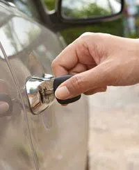 Westport Locksmith Service Westport, CT 203-347-3135 - auto-02